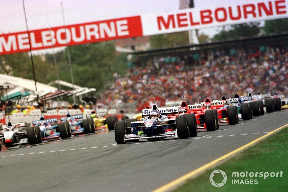 Jacques Villeneuve Leads the Grid