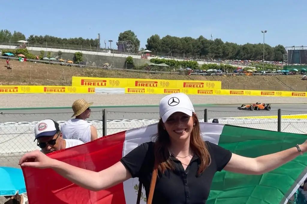 Mariana Antaya, Formula 1 Fan