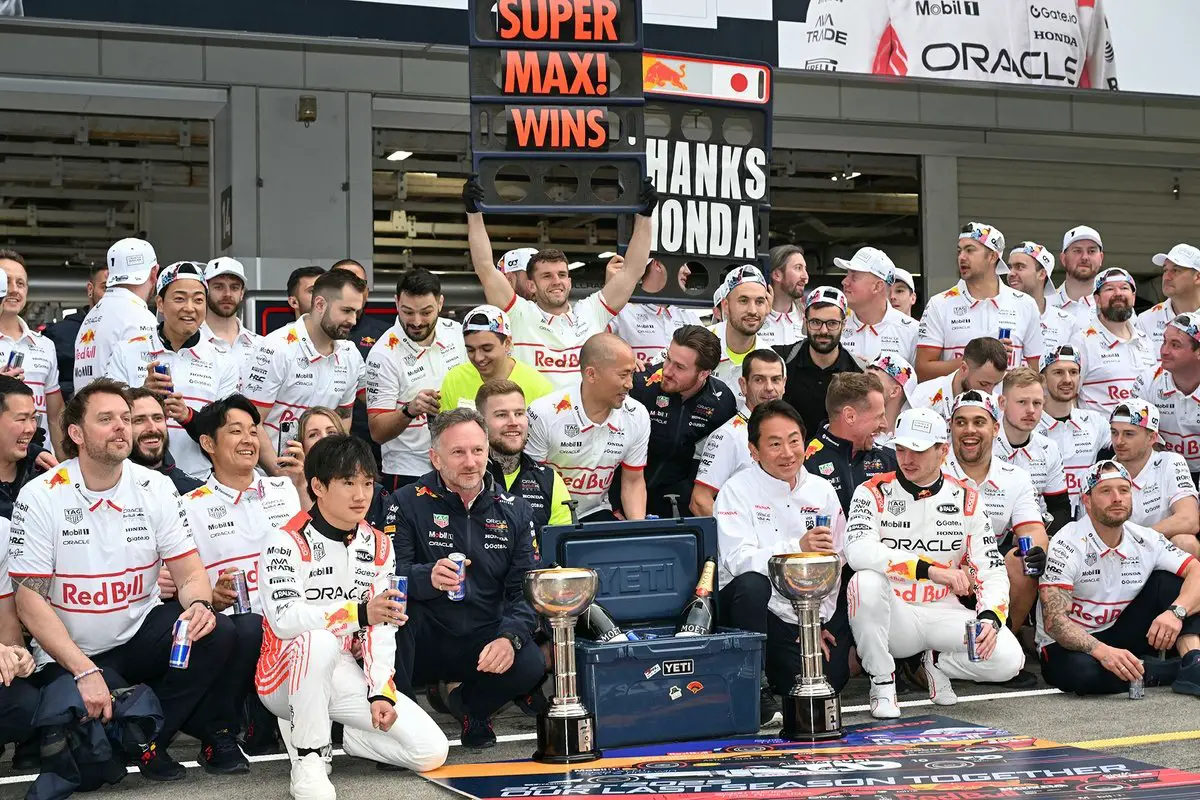 Max Verstappen, Yuki Tsunoda (Red Bull Racing)