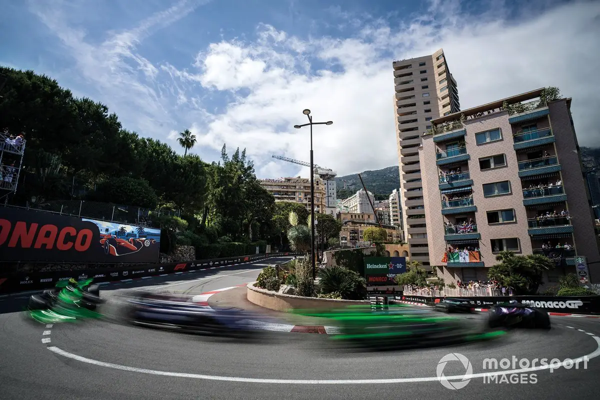 Race in Progress