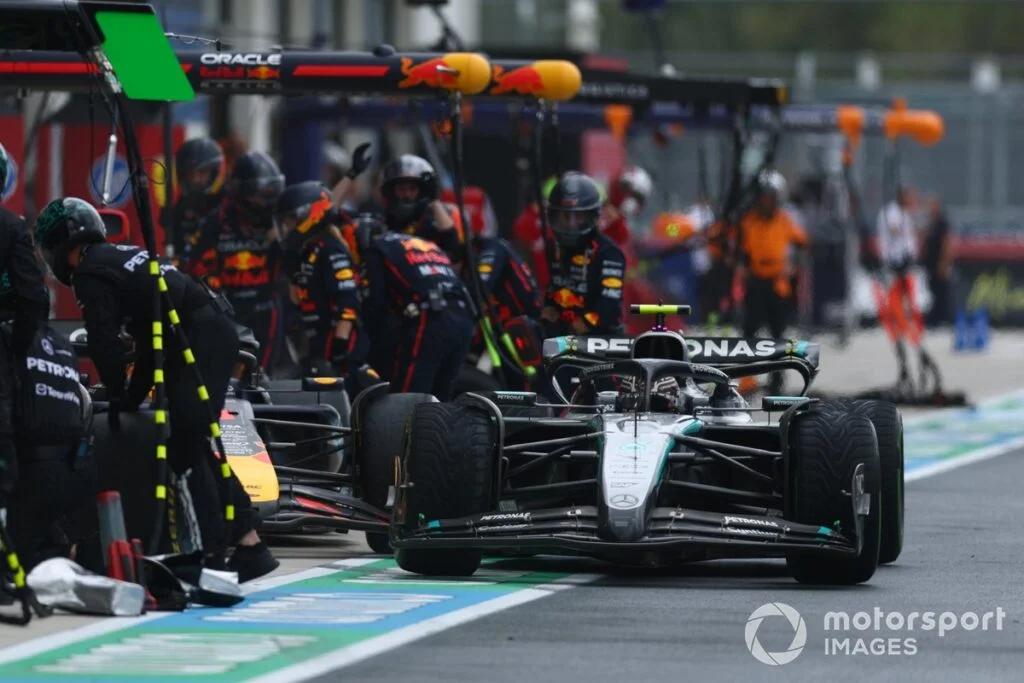 Andrea Kimi Antonelli vs Max Verstappen (Red Bull Racing vs Mercedes)