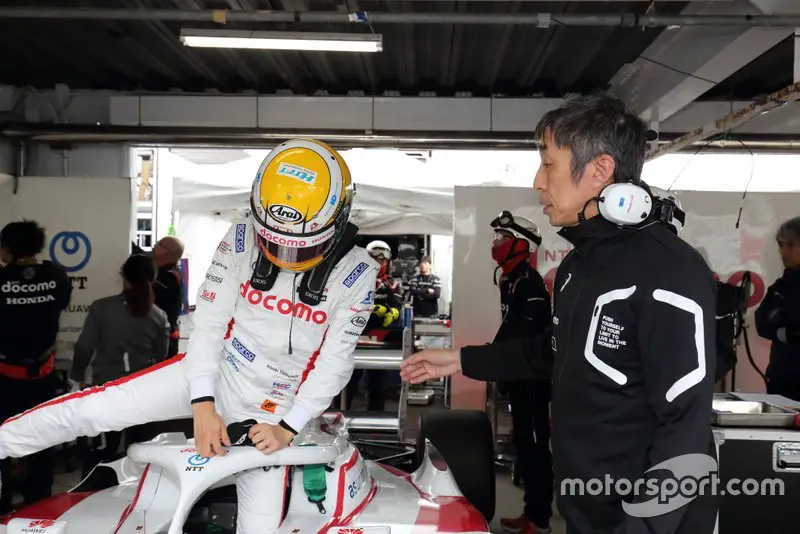 Kiyoshi Muraoka monitoring Naoki Yamamoto (2019)
