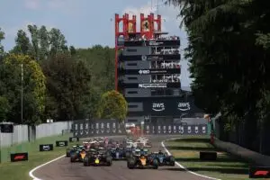 Max Verstappen (Red Bull) vs. Oscar Piastri (McLaren)